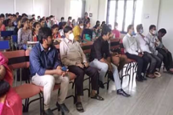 Akula Sree Ramulu Homeopathic Hospital and Medical College campus in Tadepalligudem, Andhra Pradesh, India — photo 2