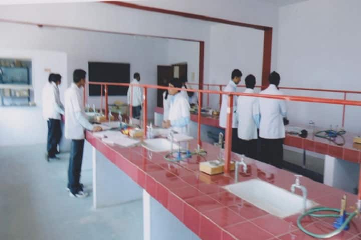 Late Shri Ramraoji Gawande Institute of Pharmacy campus in Akola, Maharashtra, India — photo 4