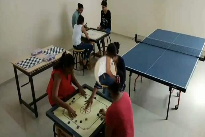 Vidyamandir College of Architecture for Women campus in Surat, Gujarat, India — photo 6