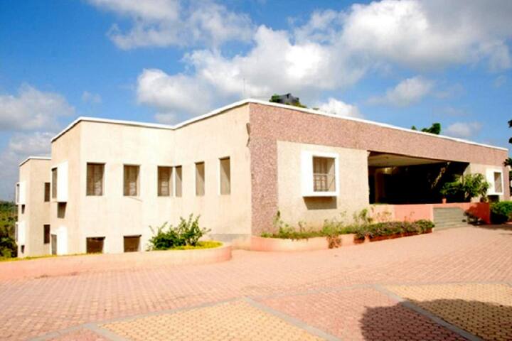 Lokseva Pratishthan's Lokseva College of Pharmacy campus in Pune, Maharashtra, India — photo 5