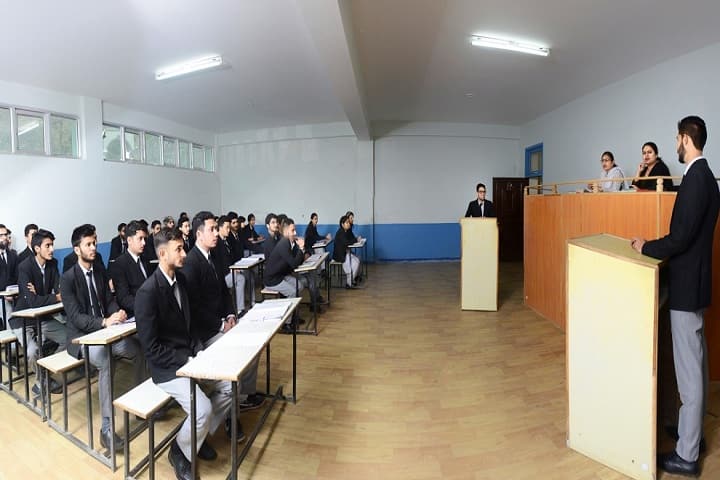LR Institute of Pharmacy campus in Ochghat, Himachal Pradesh, India — photo 4
