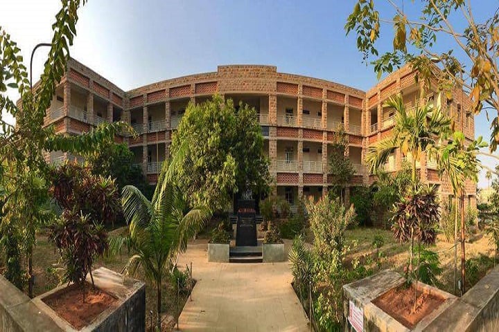 Andhra University College of Pharmaceutical Sciences, Visakhapatnam campus in Visakhapatnam, Andhra Pradesh, India