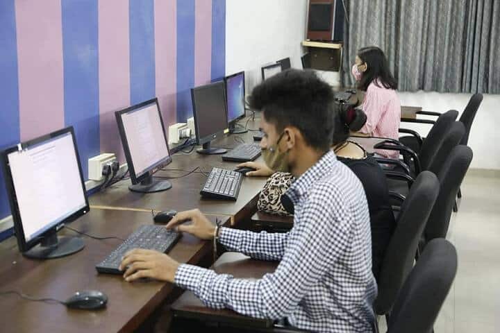 LJ Institute of Media and Communications campus in Ahmedabad, Gujarat, India — photo 5