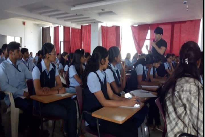 Bharati Vidyapeeth's College of Engineering campus in Kolhapur, Maharashtra, India — photo 2