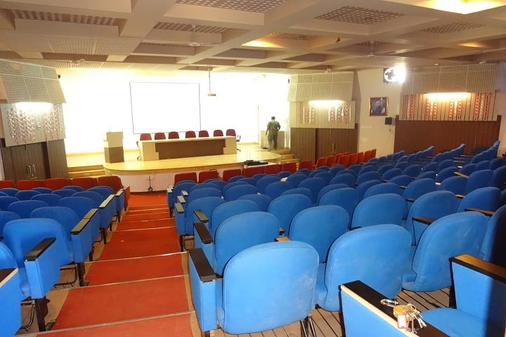 Bharati Vidyapeeth's College of Engineering campus in Kolhapur, Maharashtra, India — photo 3
