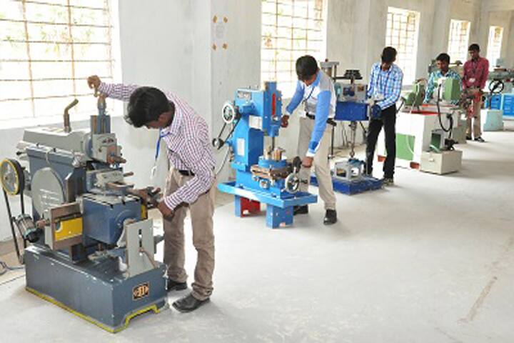 Shree Sathyam College of Engineering and Technology campus in Salem, Tamil Nadu, India — photo 4