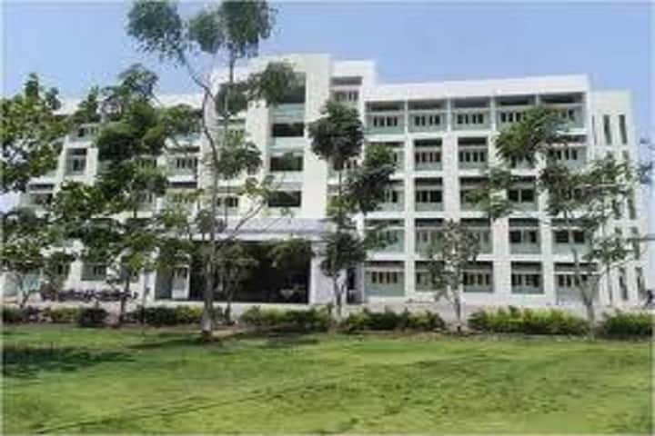KK Wagh College of Agriculture campus in Nashik, Maharashtra, India — photo 1