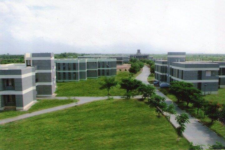 Veerayatan Institute of Business Administrator and Computer Applications campus in Mandvi, Gujarat, India — photo 6