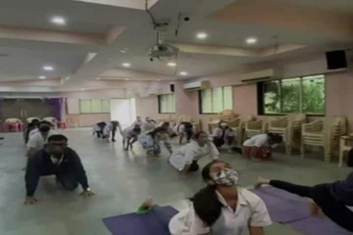CD Pachchigar Homoeopathic Medical College campus in Surat, Gujarat, India — photo 5