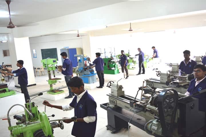 Sri Venkateshwaraa College of Engineering and Technology campus in Puducherry, India — photo 6