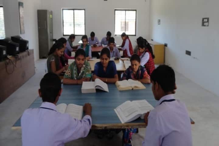Shraddha BCA College campus in Bayad, Gujarat, India — photo 3