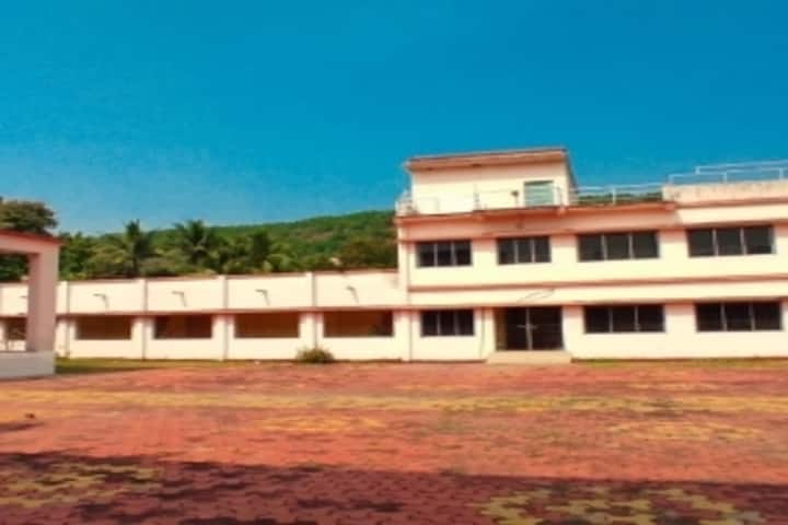 Utkalmani Homoeopathic Medical College and Hospital campus in Rourkela, Odisha, India — photo 2