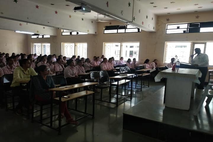 KK Wagh College of Agricultural Biotechnology campus in Nashik, Maharashtra, India — photo 3
