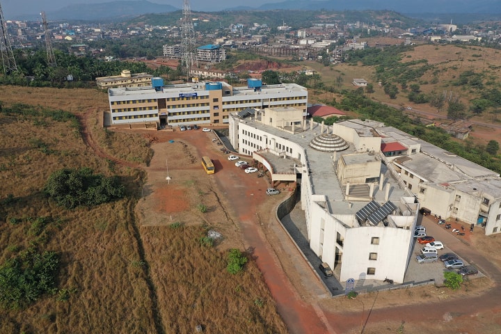 MES Ayurved Mahavidyalaya campus in Ratnagiri, Maharashtra, India — photo 2