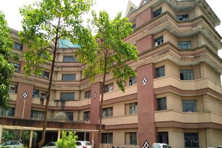 National Homoeopathic Medical College and Hospital campus in Lucknow, Uttar Pradesh, India — photo 1