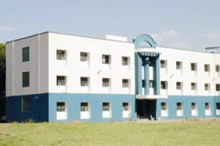 Mula Rural Institute of Pharmacy campus in Ahmednagar, Maharashtra, India — photo 2