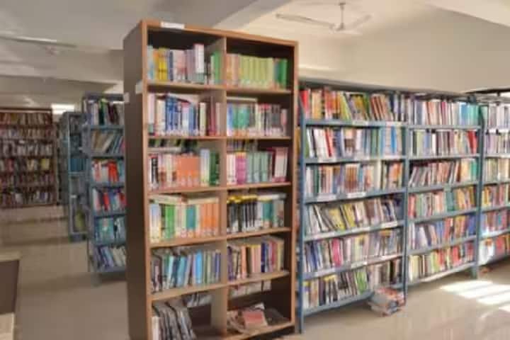 Maratha Vidya Prasarak Samaj's Karmaveer Adv Baburao Ganpatrao Thakare College of Engineering campus in Nashik, Maharashtra, India — photo 5