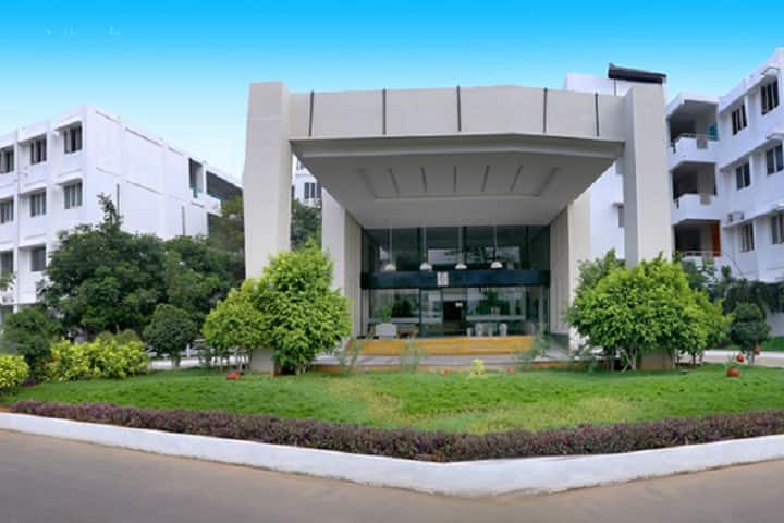 Dhanalakshmi Srinivasan University campus in Tiruchirappalli, Tamil Nadu, India — photo 1