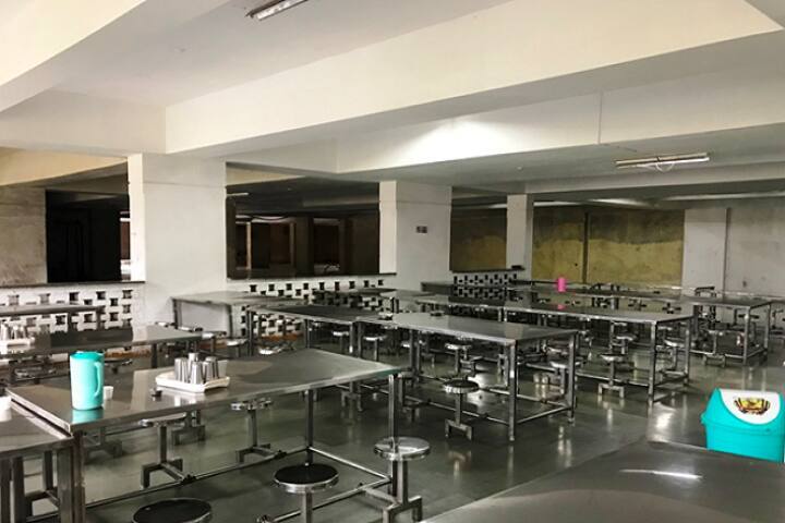 MVM College of Pharmacy campus in Bangalore, Karnataka, India — photo 4