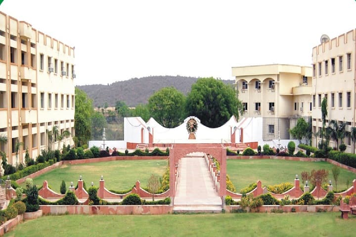 Nagaji Institute of Pharmaceutical Sciences campus in Gwalior, Madhya Pradesh, India — photo 1