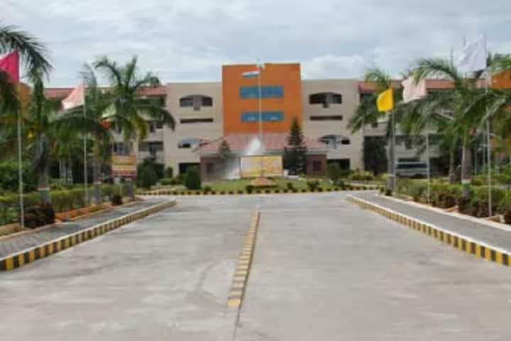 Sri Balaji Chockalingam Engineering College campus in Tiruvannamalai, Tamil Nadu, India — photo 1