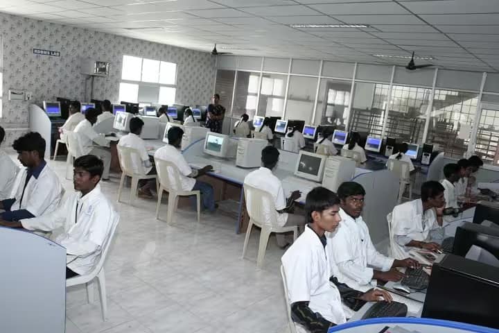 Sri Balaji Chockalingam Engineering College campus in Tiruvannamalai, Tamil Nadu, India — photo 3