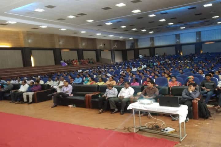 Nagpur College of Pharmacy campus in Nagpur, Maharashtra, India — photo 6