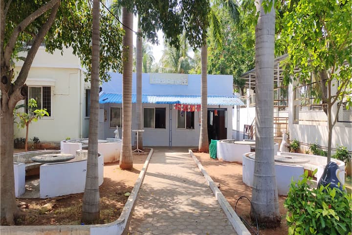 Sivaraj Siddha Medical College campus in Salem, Tamil Nadu, India — photo 6