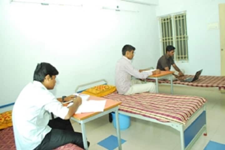Nandha College of Pharmacy campus in Erode, Tamil Nadu, India — photo 4