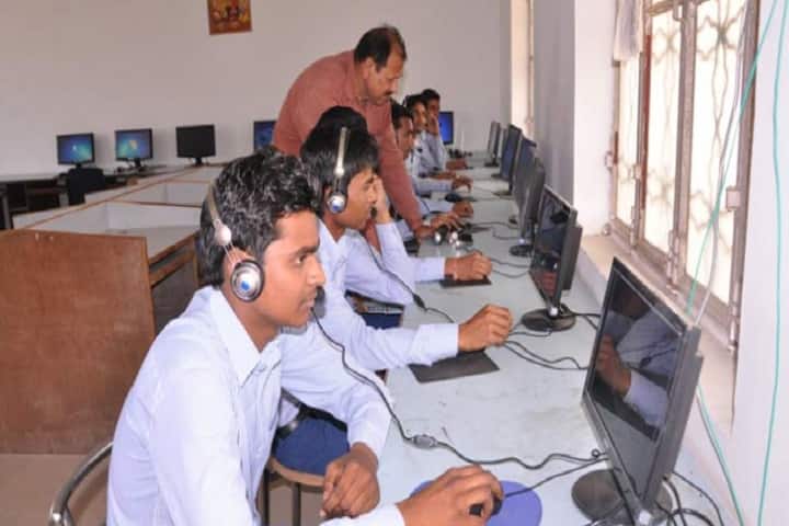 Nandini Nagar Mahavidyalaya College of Pharmacy campus in Gonda, Uttar Pradesh, India — photo 1
