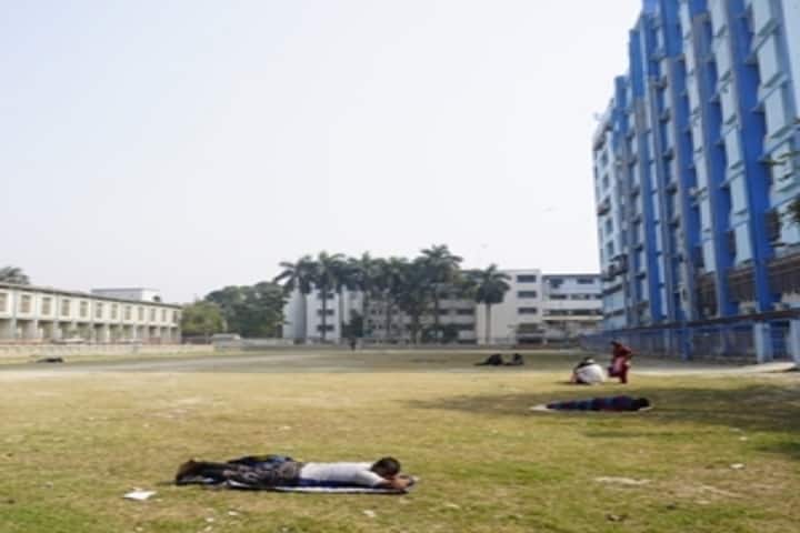 NRS Medical College campus in Kolkata, West Bengal, India — photo 5