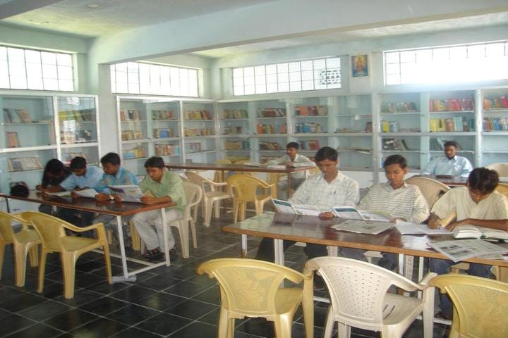 Kalmathada Pujya Shri Virupaksha Shivacharya Ayurvedic Medical College and Hospital campus in Raichur, Karnataka, India — photo 6