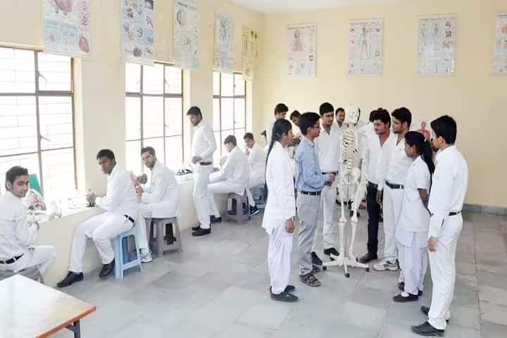 Dr Krishna Gopal Dwivedi Ayurvedic Medical College and Hospital campus in Jhansi, Uttar Pradesh, India — photo 5