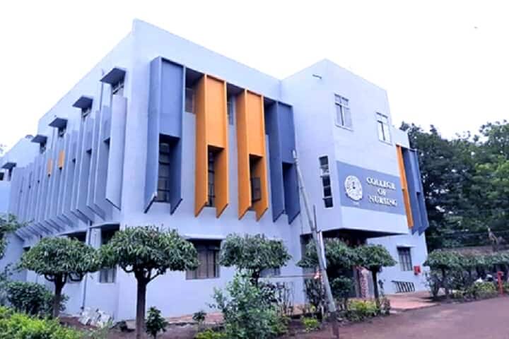 Wanless College of Nursing campus in Miraj, Maharashtra, India — photo 1