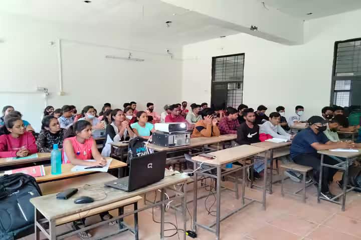 Mouda College of Pharmacy campus in Nagpur, Maharashtra, India — photo 1