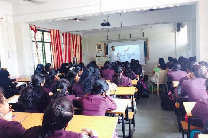 Maharshi Karve Stree Shikshan Samstha College of Computer Application for Women campus in Satara, Maharashtra, India — photo 2