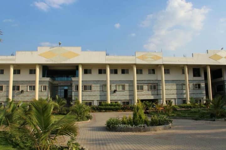 Rosy Royal Homoeopathic Medical College and Hospital campus in Mallapura, Karnataka, India — photo 1