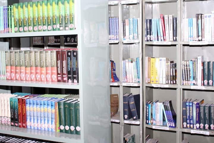 MNR Homoeopathic Medical College and Hospital campus in Sangareddy, Telangana, India — photo 4