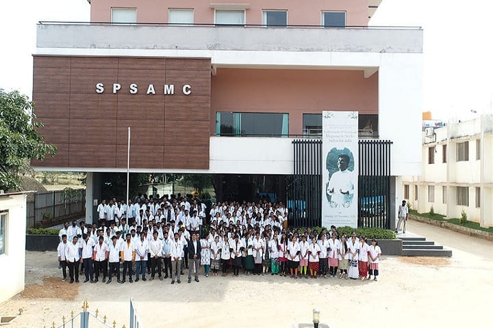 Sri Paripoorna Sanathana Ayurveda Medical College campus in Bengaluru, Karnataka, India — photo 1