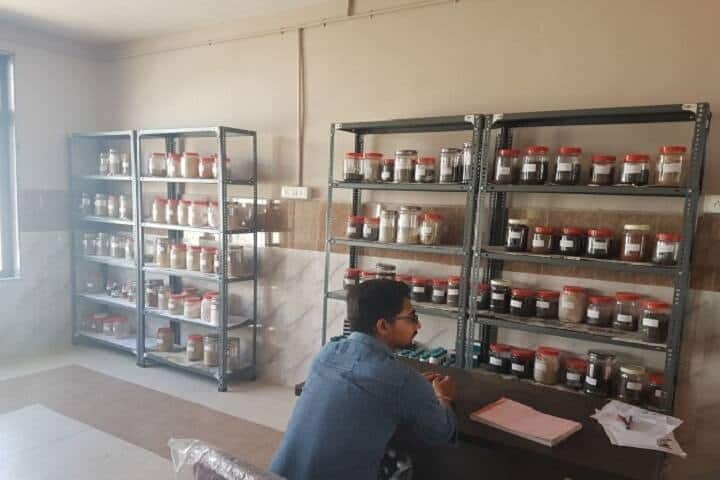 Jay Jalaram Ayurvedic Medical College campus in Godhra, Gujarat, India — photo 2