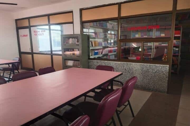 Jay Jalaram Ayurvedic Medical College campus in Godhra, Gujarat, India — photo 4