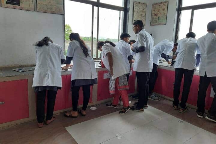 Jay Jalaram Ayurvedic Medical College campus in Godhra, Gujarat, India — photo 6