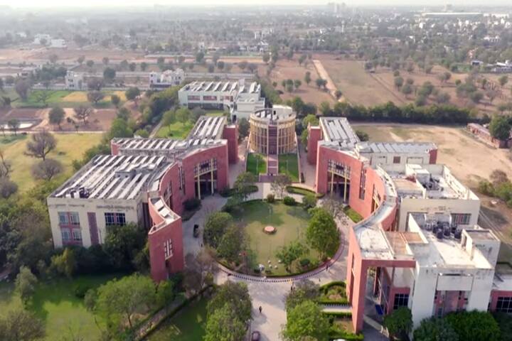 Hari Shankar Singhania School of Business campus in Jaipur, Rajasthan, India — photo 4