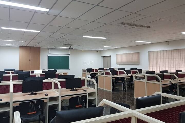 Sri Manakula Vinayagar School of Architecture campus in Mannadipet, Puducherry, India — photo 4