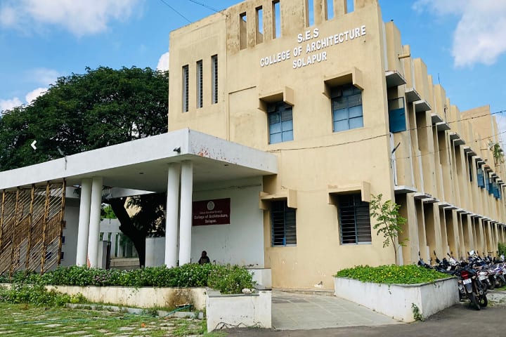 Solapur Education Society's College of Architecture campus in Solapur, Maharashtra, India — photo 1