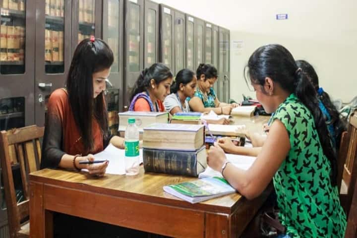Sandipani Law College campus in Ujjain, Madhya Pradesh, India — photo 3