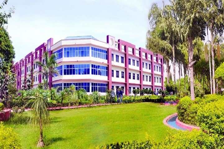 Dewan Law College campus in Meerut, Uttar Pradesh, India — photo 1
