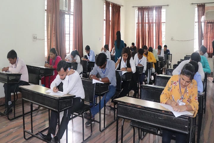 Dewan Law College campus in Meerut, Uttar Pradesh, India — photo 2