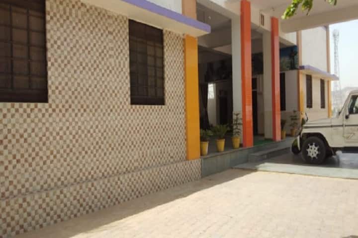 Kuchaman Pharmacy College campus in Nagaur, Rajasthan, India — photo 4