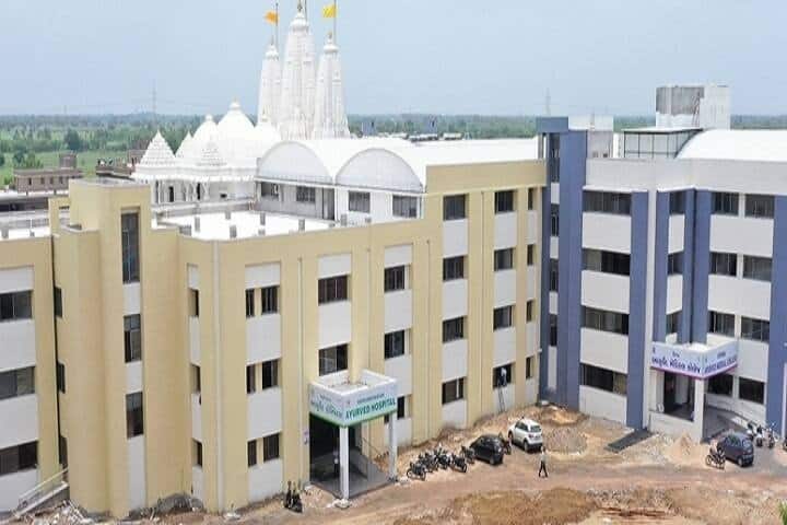 Krishna Ayurved Medical College campus in Vadodara, Gujarat, India — photo 1